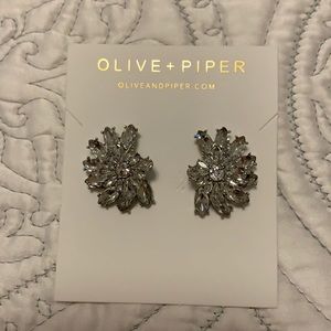 🌟Brand new 🌟 olive + piper Luxe Cluster studs